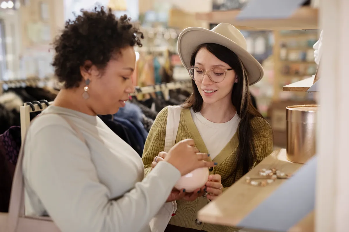 Jak zbudować lojalność klientów w handlu detalicznym - programy lojalnościowe i inne metody
